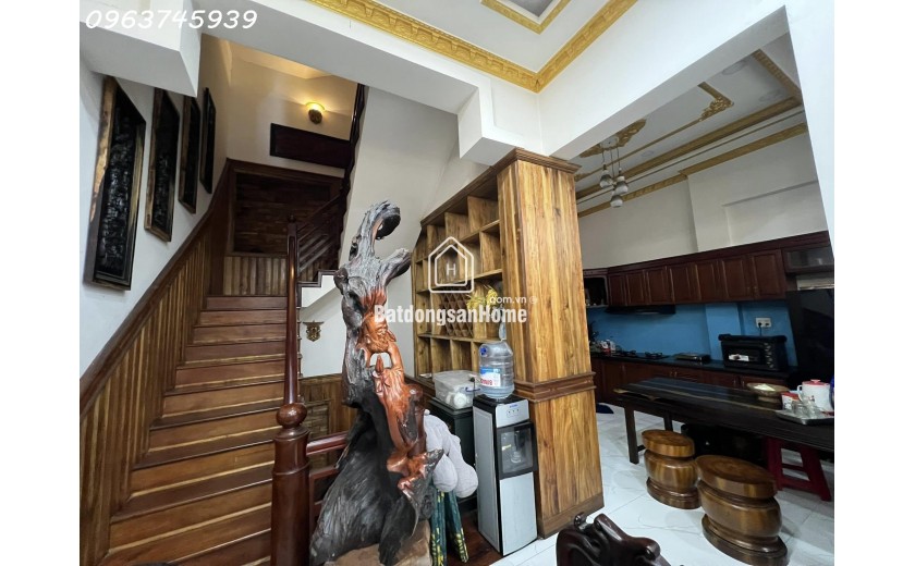 SỞ HỮU NGAY: BIỆT THỰ 2 MT, 5 TẦNG, 201M2 DĨ AN. GIÁ TRỊ TỐT 17 TỶ